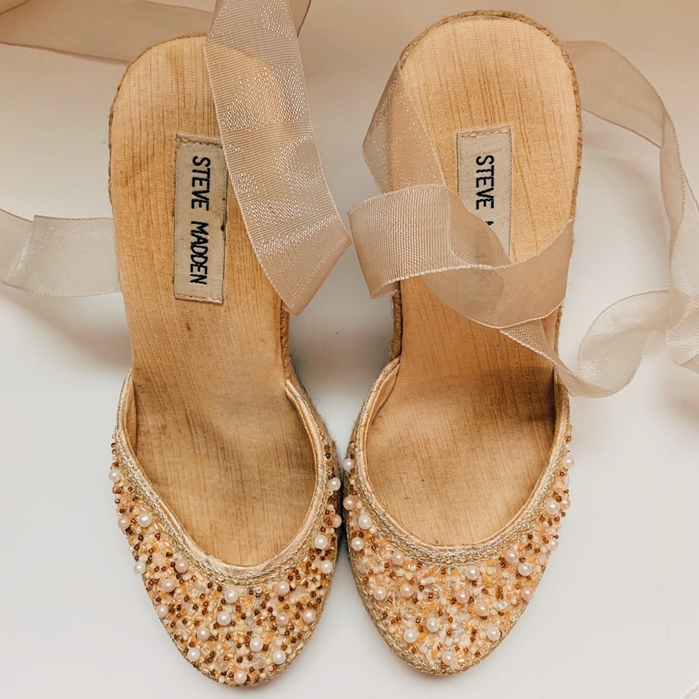 Steve Madden Wrap Around Wedges